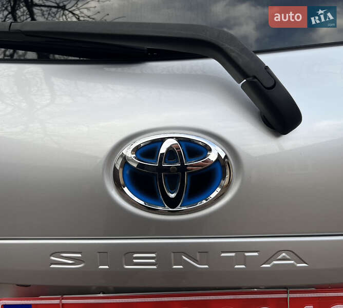 Минивэн Toyota Sienta 2018 в Белой Церкви