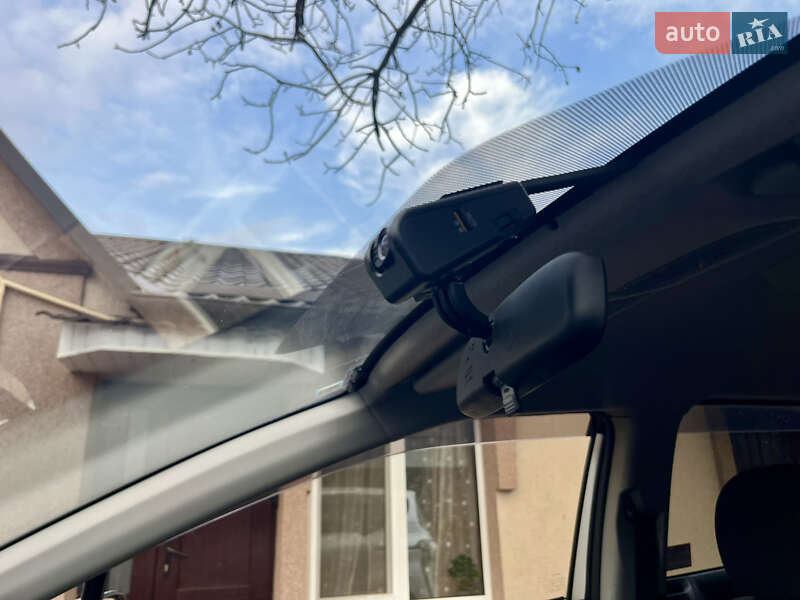 Минивэн Toyota Sienta 2018 в Белой Церкви