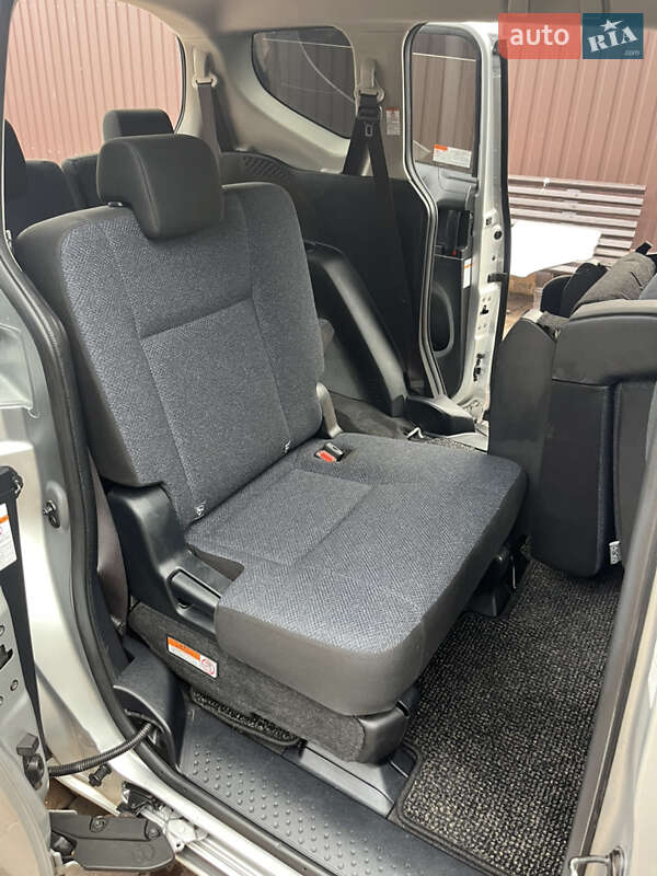 Минивэн Toyota Sienta 2018 в Белой Церкви