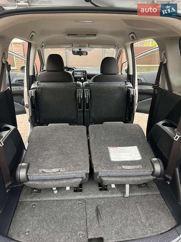 Минивэн Toyota Sienta 2018 в Белой Церкви