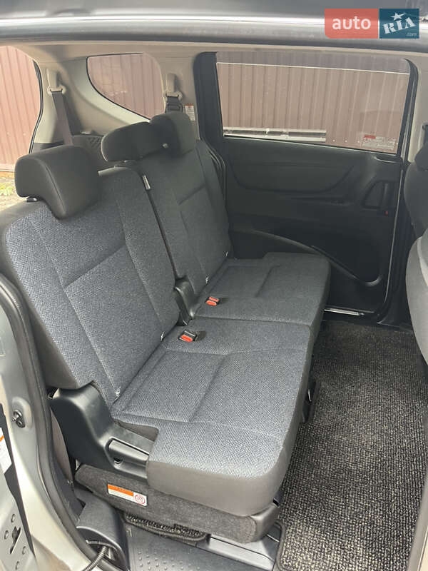 Минивэн Toyota Sienta 2018 в Белой Церкви