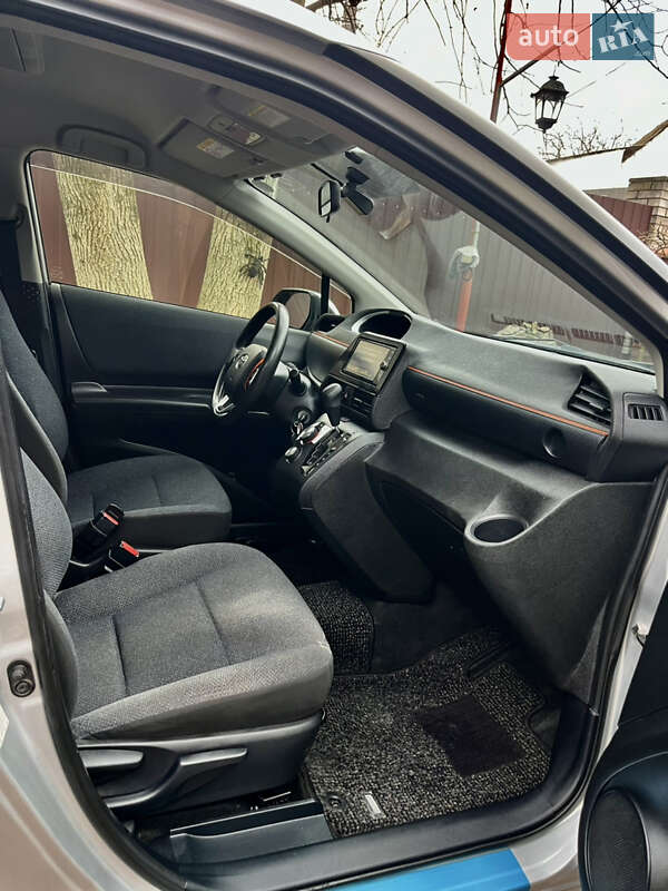 Минивэн Toyota Sienta 2018 в Белой Церкви