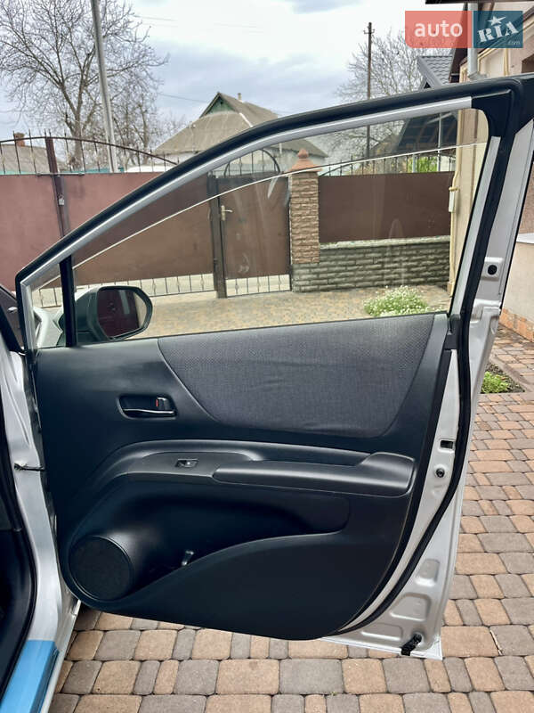 Минивэн Toyota Sienta 2018 в Белой Церкви