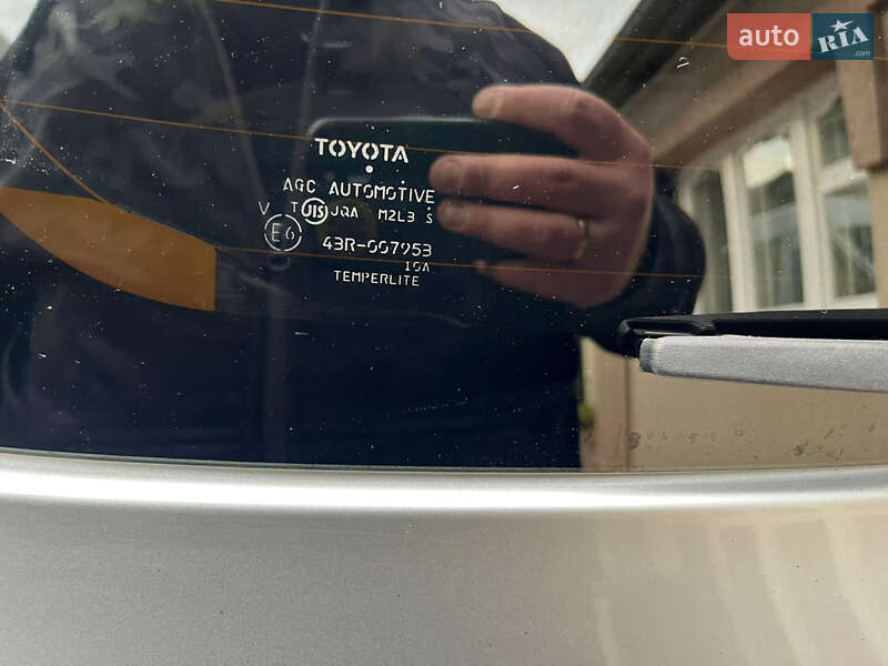 Минивэн Toyota Sienta 2018 в Белой Церкви