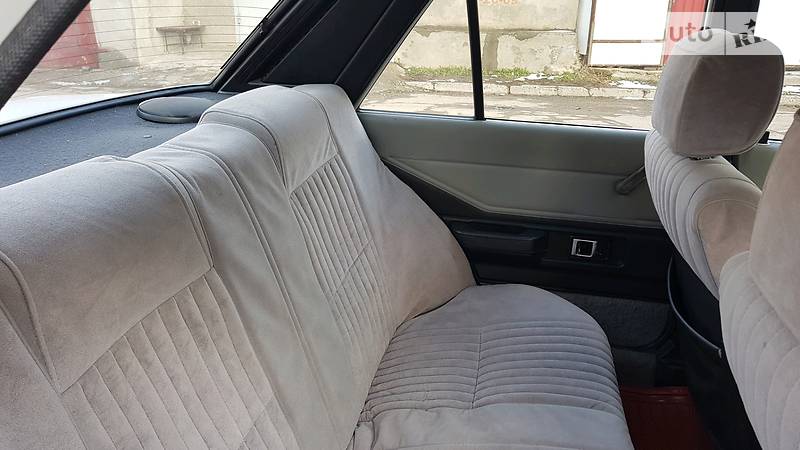 Седан Toyota Sprinter 1982 в Миколаєві