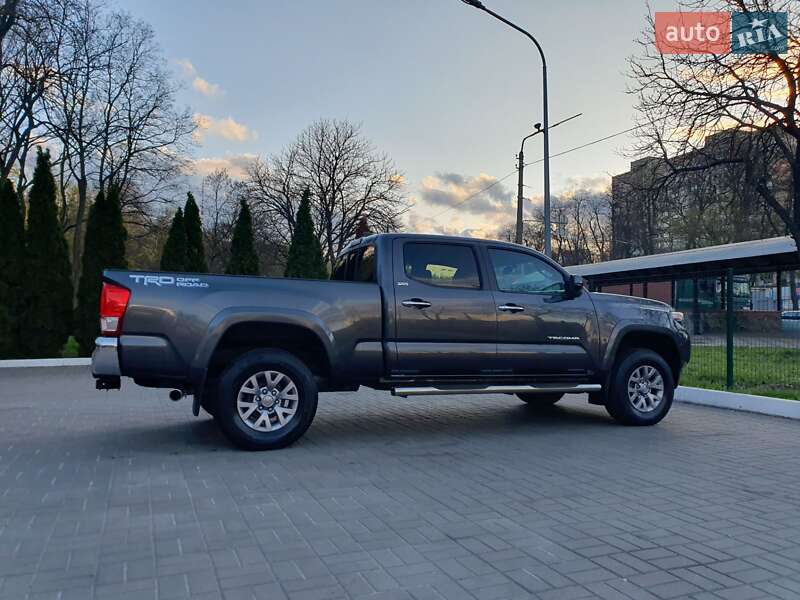 Пикап Toyota Tacoma 2017 в Киеве