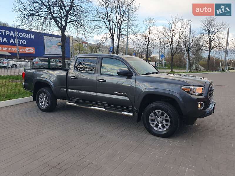 Пикап Toyota Tacoma 2017 в Киеве