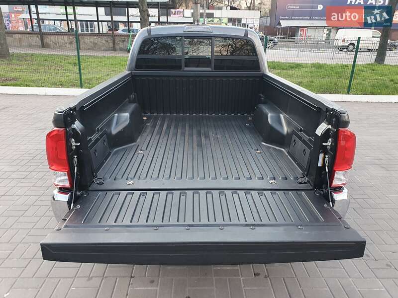 Пикап Toyota Tacoma 2017 в Киеве