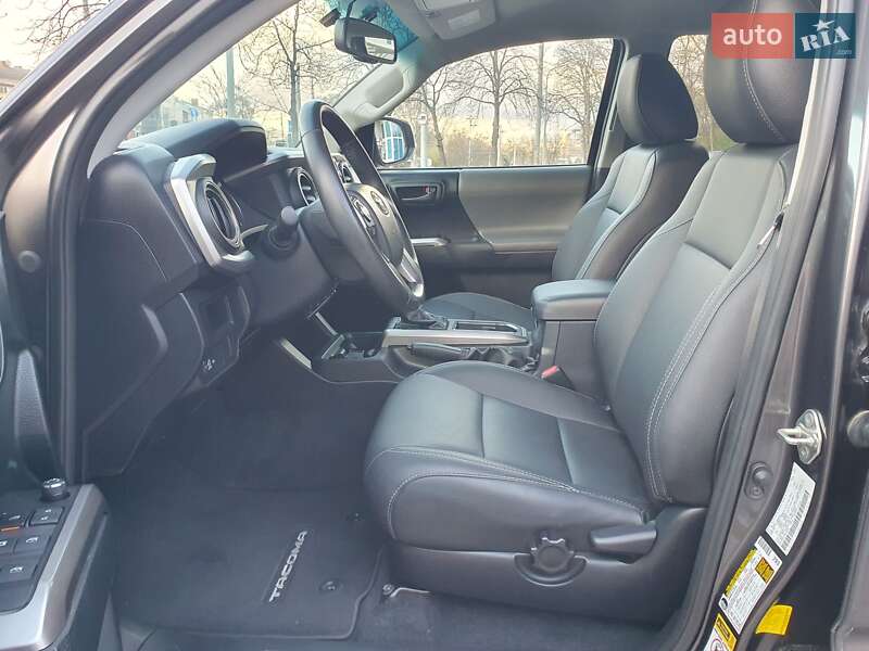 Пикап Toyota Tacoma 2017 в Киеве