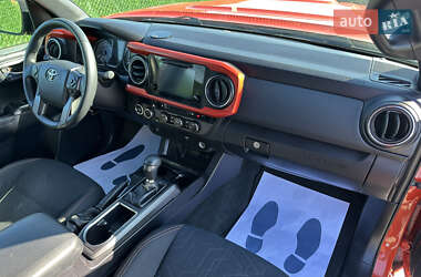 Пикап Toyota Tacoma 2015 в 