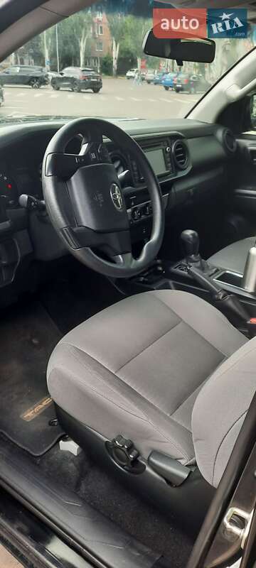 Пікап Toyota Tacoma 2017 в Кривому Розі