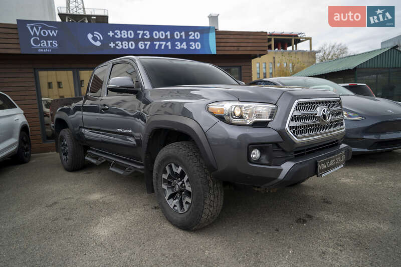 Пикап Toyota Tacoma 2016 в Киеве