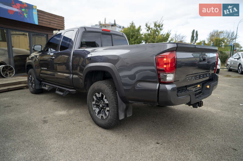 Пикап Toyota Tacoma 2016 в Киеве