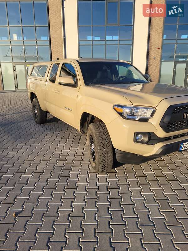 Пикап Toyota Tacoma 2018 в Тернополе