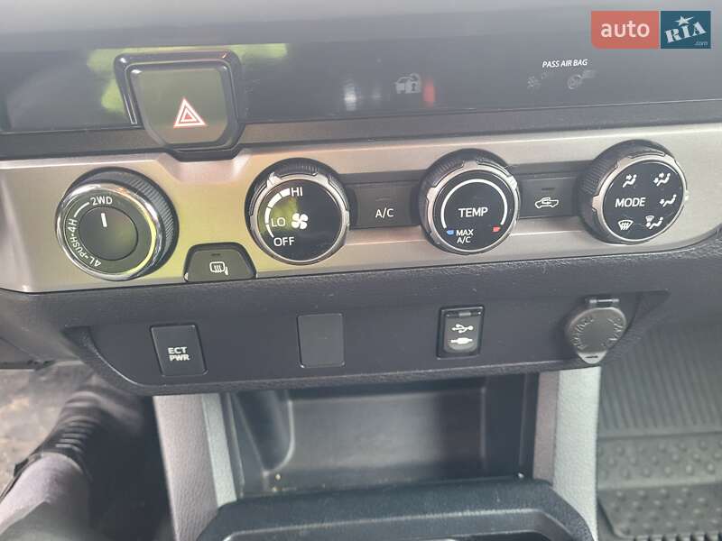 Пикап Toyota Tacoma 2018 в Тернополе