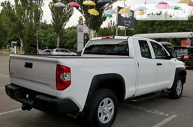 Пикап Toyota Tundra 2016 в Киеве