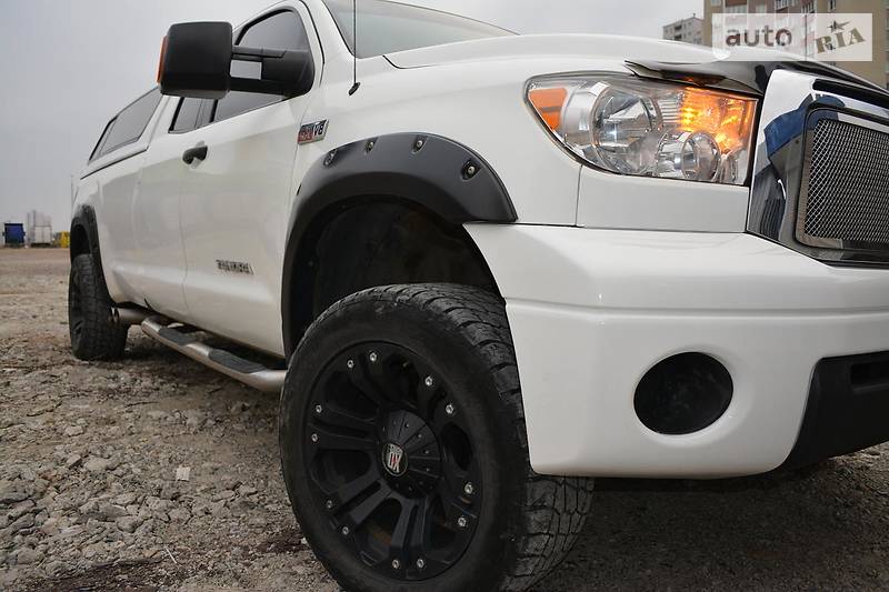 Пикап Toyota Tundra 2008 в Киеве