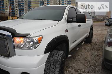 Пикап Toyota Tundra 2008 в Киеве