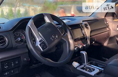 Пикап Toyota Tundra 2014 в Сокирянах