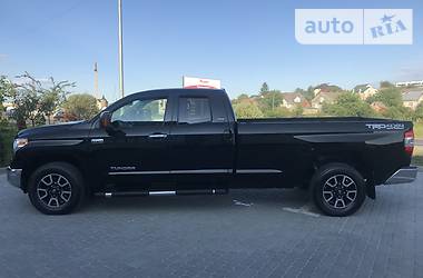 Пікап Toyota Tundra 2014 в 