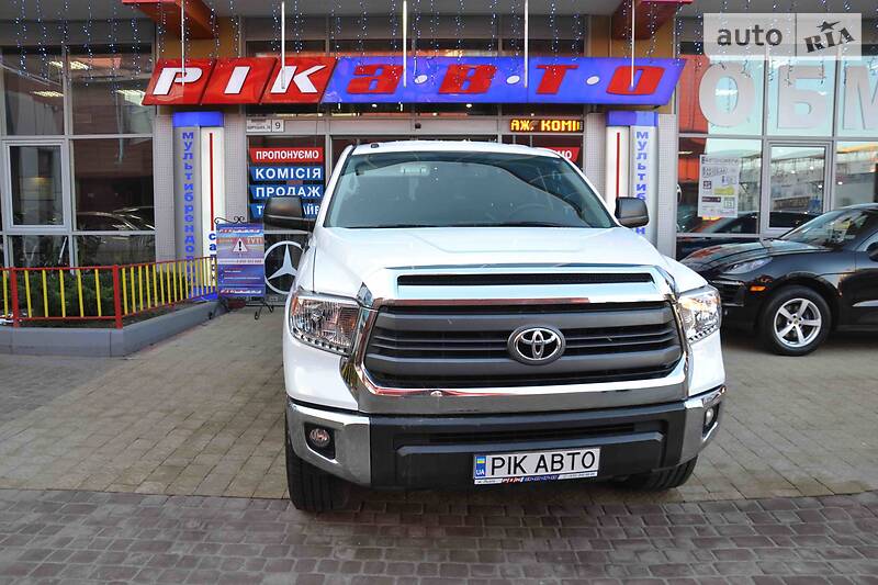 Toyota Tundra Crew Cab 4.6i