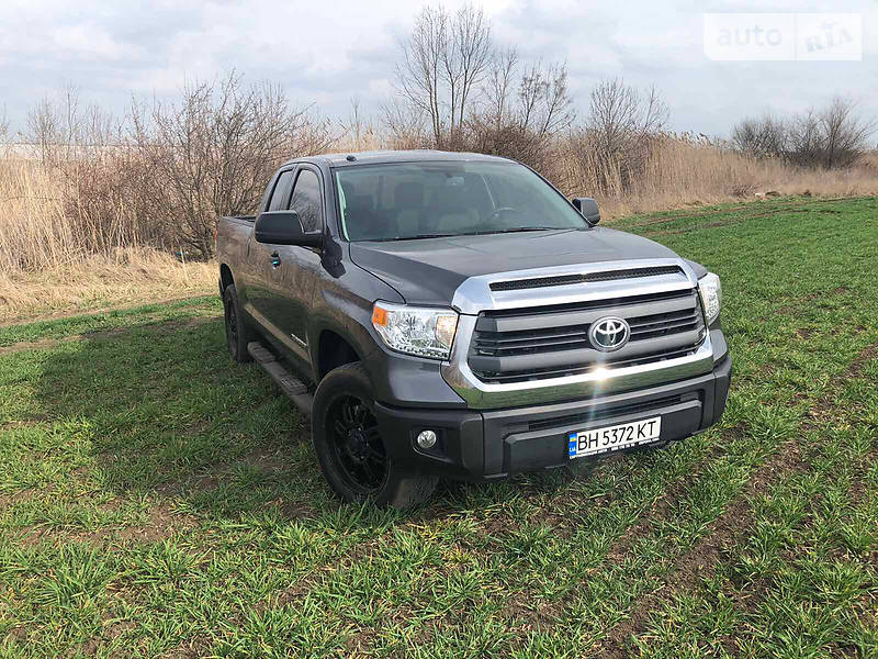 Позашляховик / Кросовер Toyota Tundra 2015 в Одесі
