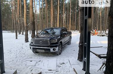 Пикап Toyota Tundra 2010 в Житомире