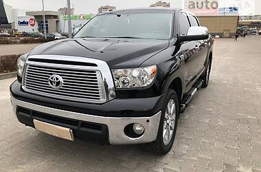 Пикап Toyota Tundra 2010 в Житомире