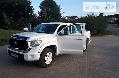 Пикап Toyota Tundra 2016 в Киеве