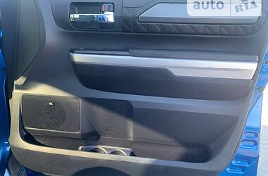 Пікап Toyota Tundra 2016 в 