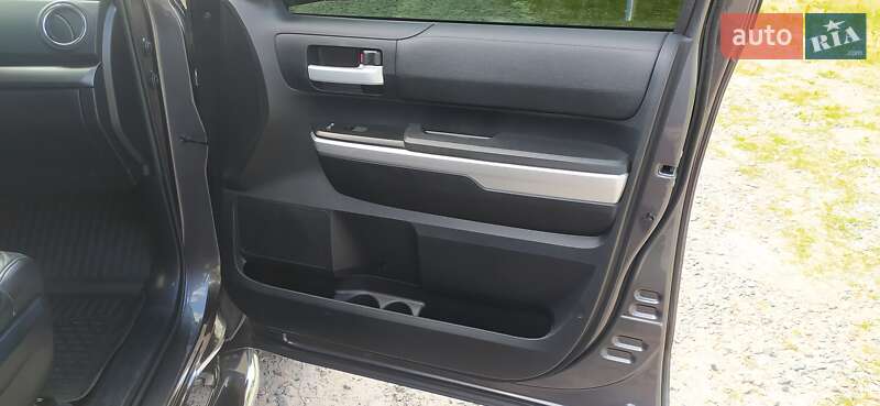 Пикап Toyota Tundra 2014 в Киеве