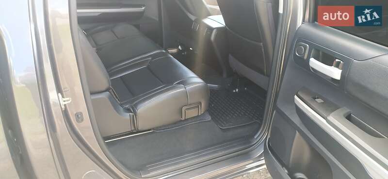 Пикап Toyota Tundra 2014 в Киеве