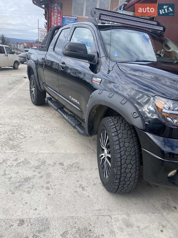 Пикап Toyota Tundra 2012 в Тячеве