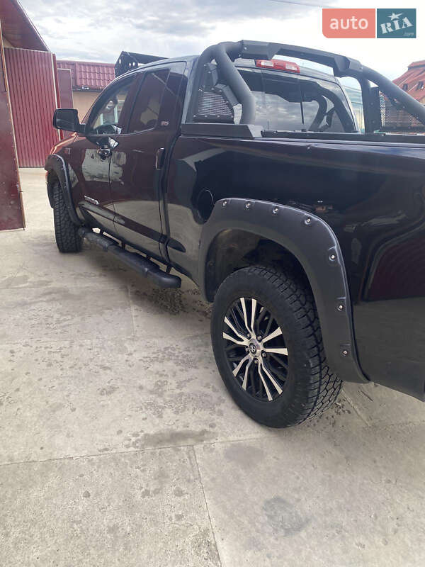 Пикап Toyota Tundra 2012 в Тячеве