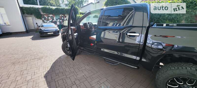 Пикап Toyota Tundra 2019 в Львове
