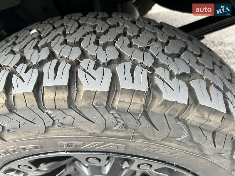 Пикап Toyota Tundra 2015 в Киеве