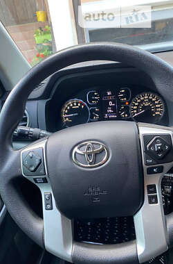 Пикап Toyota Tundra 2019 в Надворной
