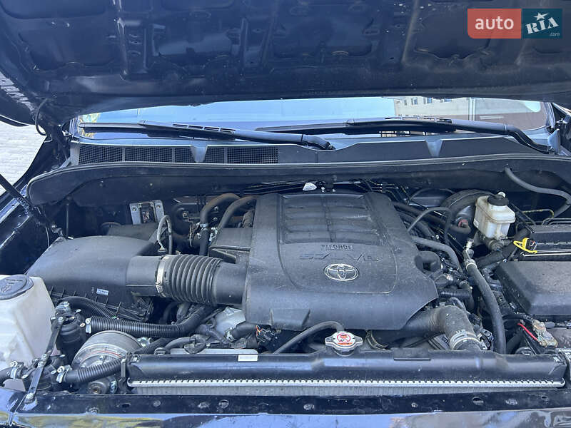 Пікап Toyota Tundra 2019 в Львові