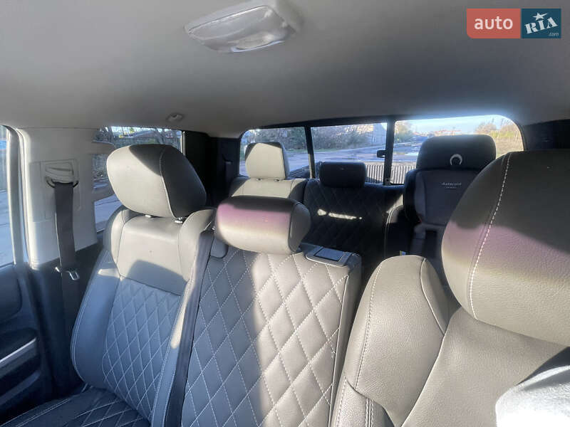 Пикап Toyota Tundra 2014 в Луцке
