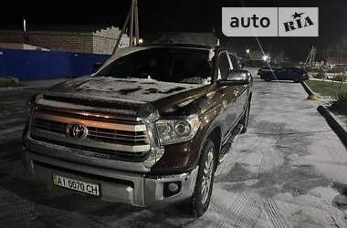 Пікап Toyota Tundra 2014 в Вишгороді