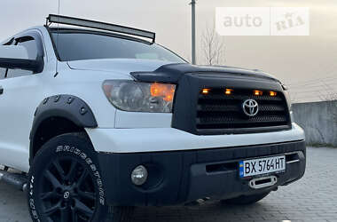 Пікап Toyota Tundra 2008 в Рівному