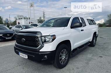 Пикап Toyota Tundra 2018 в Киеве