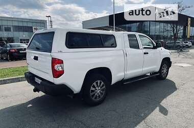 Пікап Toyota Tundra 2018 в Києві