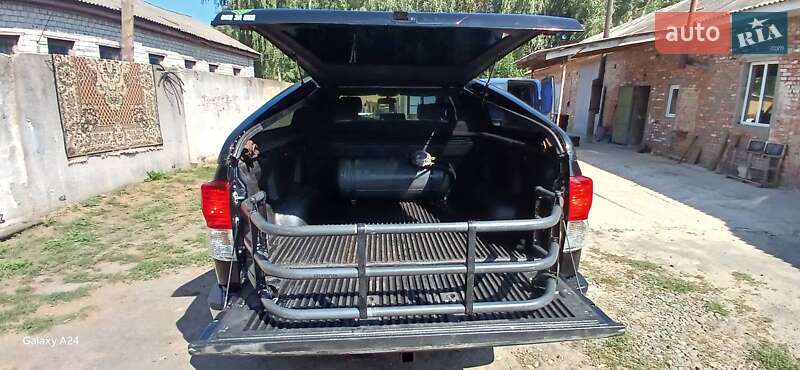 Пикап Toyota Tundra 2010 в Бахмаче