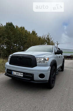 Пікап Toyota Tundra 2009 в Києві