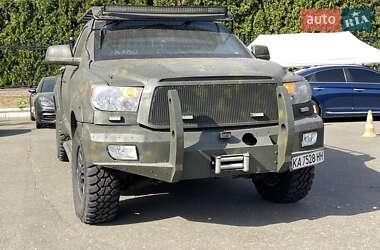 Пікап Toyota Tundra 2009 в Києві