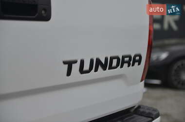 Пикап Toyota Tundra 2014 в 