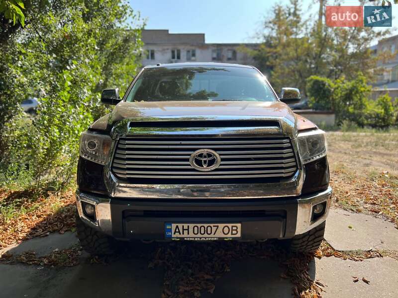 Пікап Toyota Tundra 2013 в Смілі