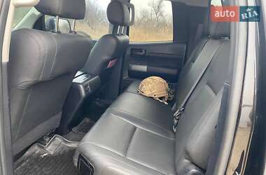 Пикап Toyota Tundra 2011 в 