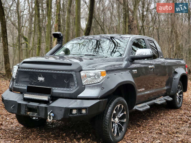 Пікап Toyota Tundra 2018 в Києві